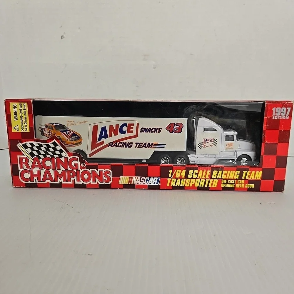 Racing Champions 1:64 Lance Snacks 43 Rodney Combs Transporter Diecast 3400